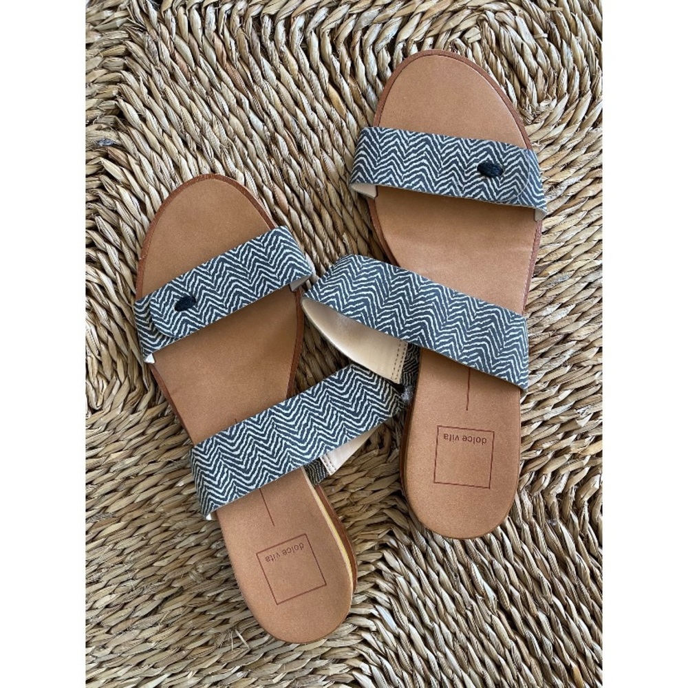 Dolce vita sandals size 8